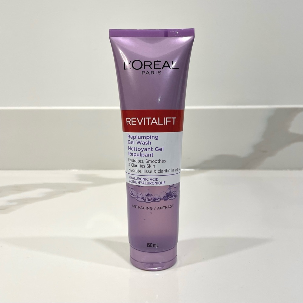 🔵3/$25 NEW L’Oréal Revitalift Replumping Gel Face Wash